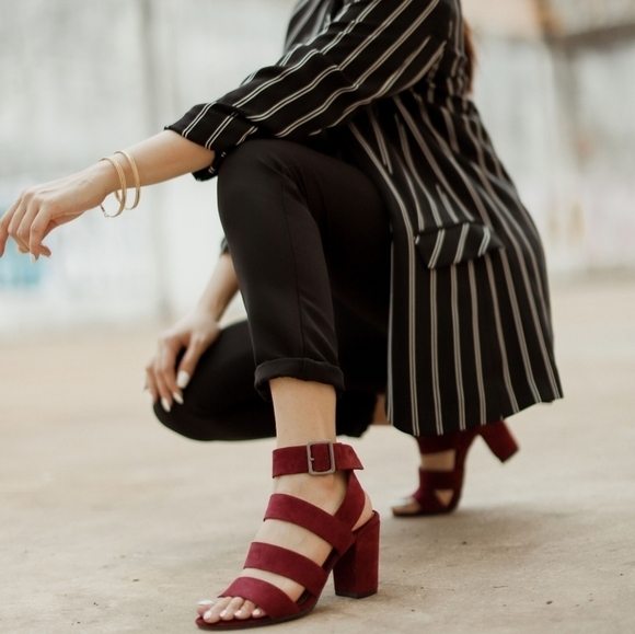 Vionic Black Suede Strappy Stacked Block Heel Blaire Sandals Heels New 6 6.5 - Picture 9 of 15